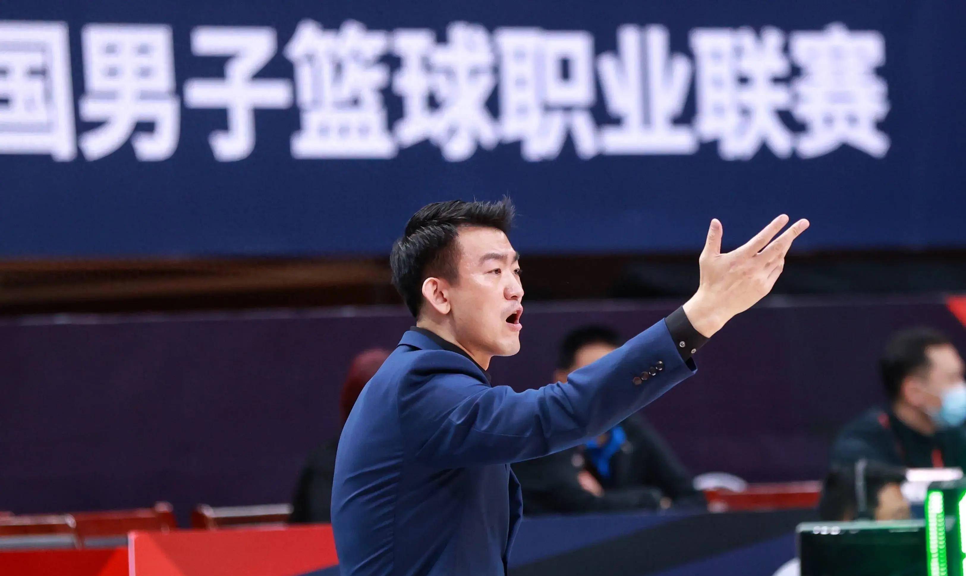 ios版下载窗口期广厦男篮调整名单以备西甲，再遭质疑环节打磨，态度坚定，年轻球员得到机会的简单介绍